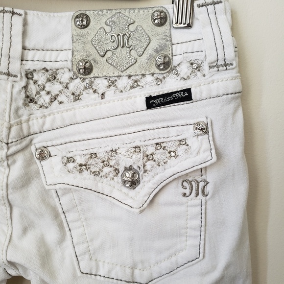 Miss Me Denim - Just reduced - Miss Me White Jean's, Size 28
